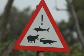 Znak przy wjeździe do Parku Narodowego iSimangaliso.
