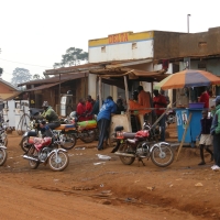 Postój taksówek (motocyklowych) w Kabale.
