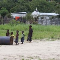 Bawić się można wszystkim.