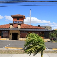 Nowoczesne zabudowania przy w centrum kraju.