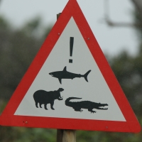 Znak przy wjeździe do Parku Narodowego iSimangaliso.