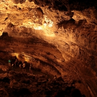 Jaskinia lawowa Cueva de Los Verdes.