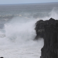 Fale morskie w Los Hervideros.