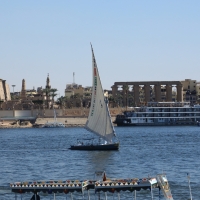 Tradycyjna żaglówka na Nilu